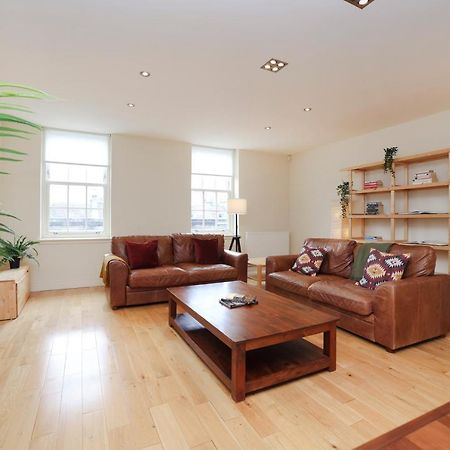 Joivy Spacious 2 Bed,2 Bath Flat, Free Parking And Rooftop Terrace Edinburgh Dış mekan fotoğraf