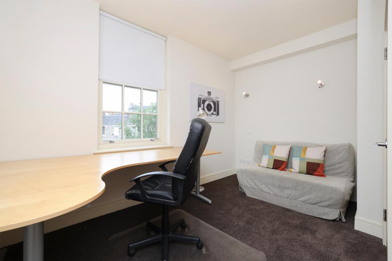 Joivy Spacious 2 Bed,2 Bath Flat, Free Parking And Rooftop Terrace Edinburgh Dış mekan fotoğraf