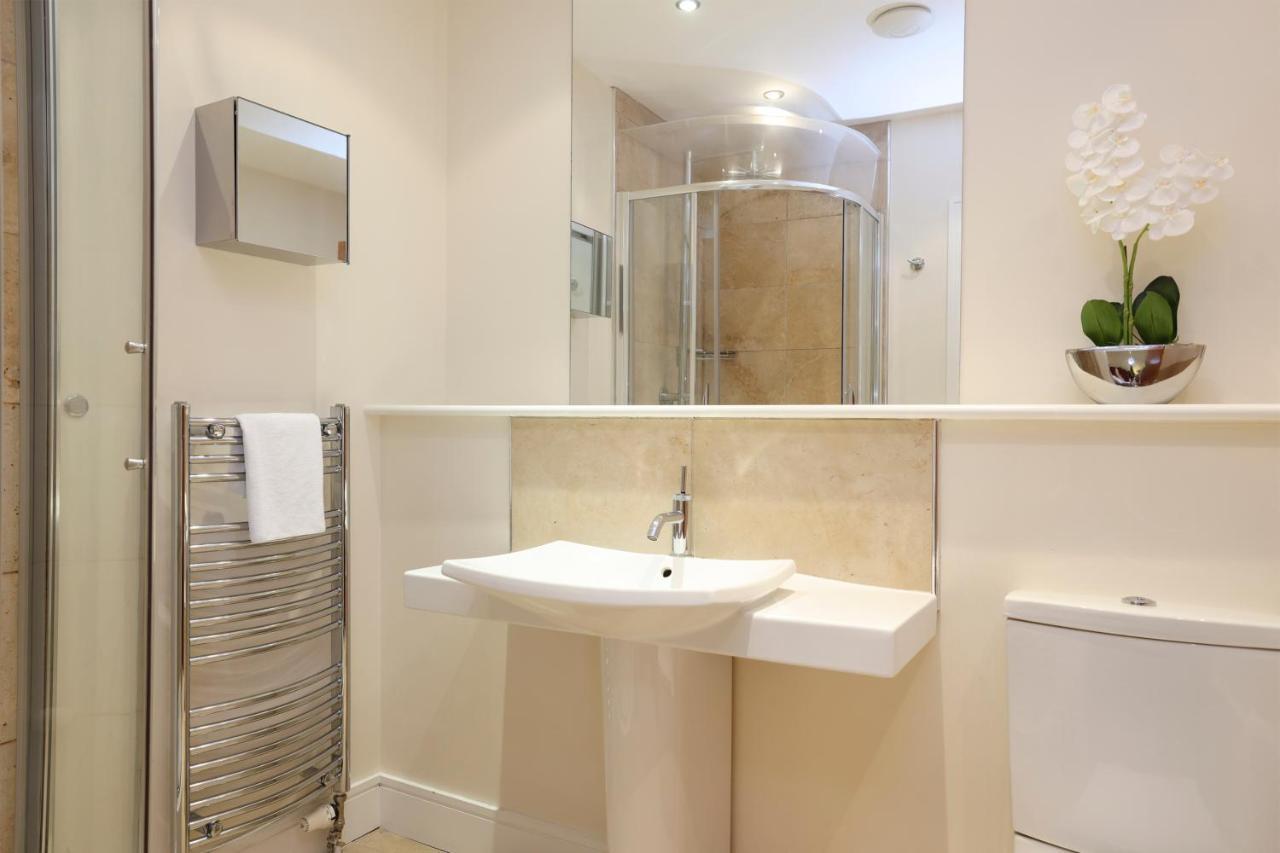 Joivy Spacious 2 Bed,2 Bath Flat, Free Parking And Rooftop Terrace Edinburgh Dış mekan fotoğraf