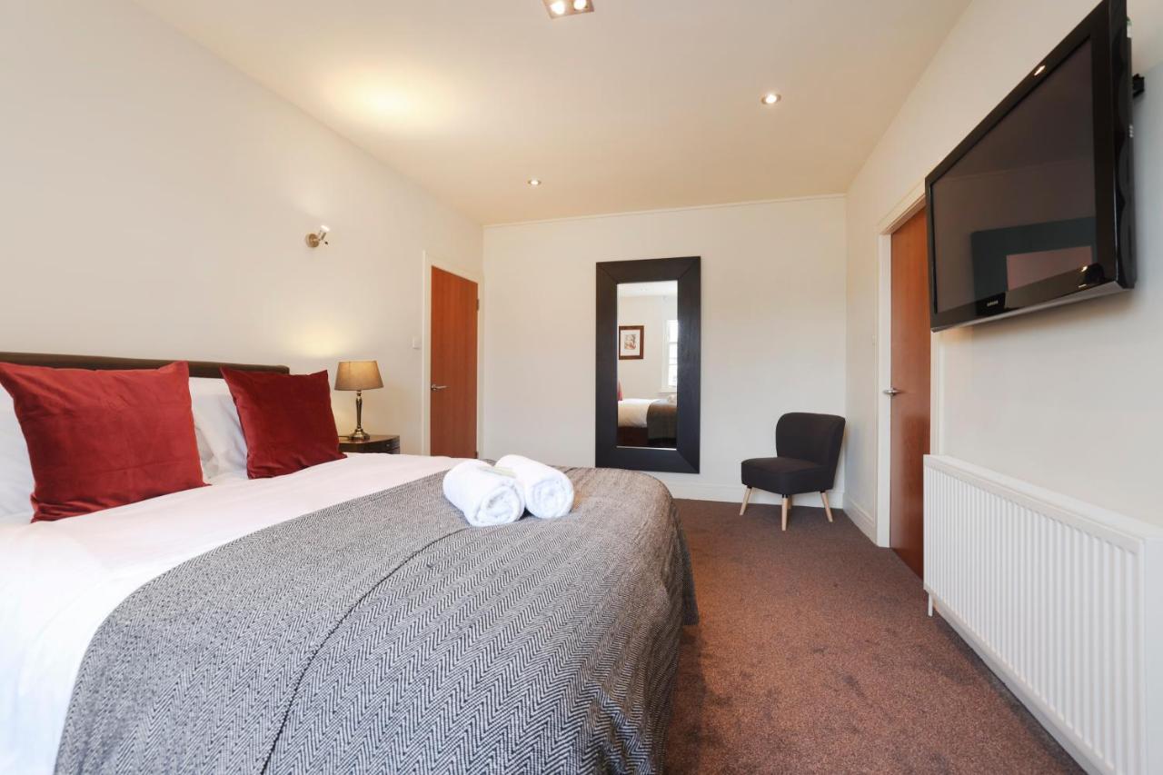Joivy Spacious 2 Bed,2 Bath Flat, Free Parking And Rooftop Terrace Edinburgh Dış mekan fotoğraf