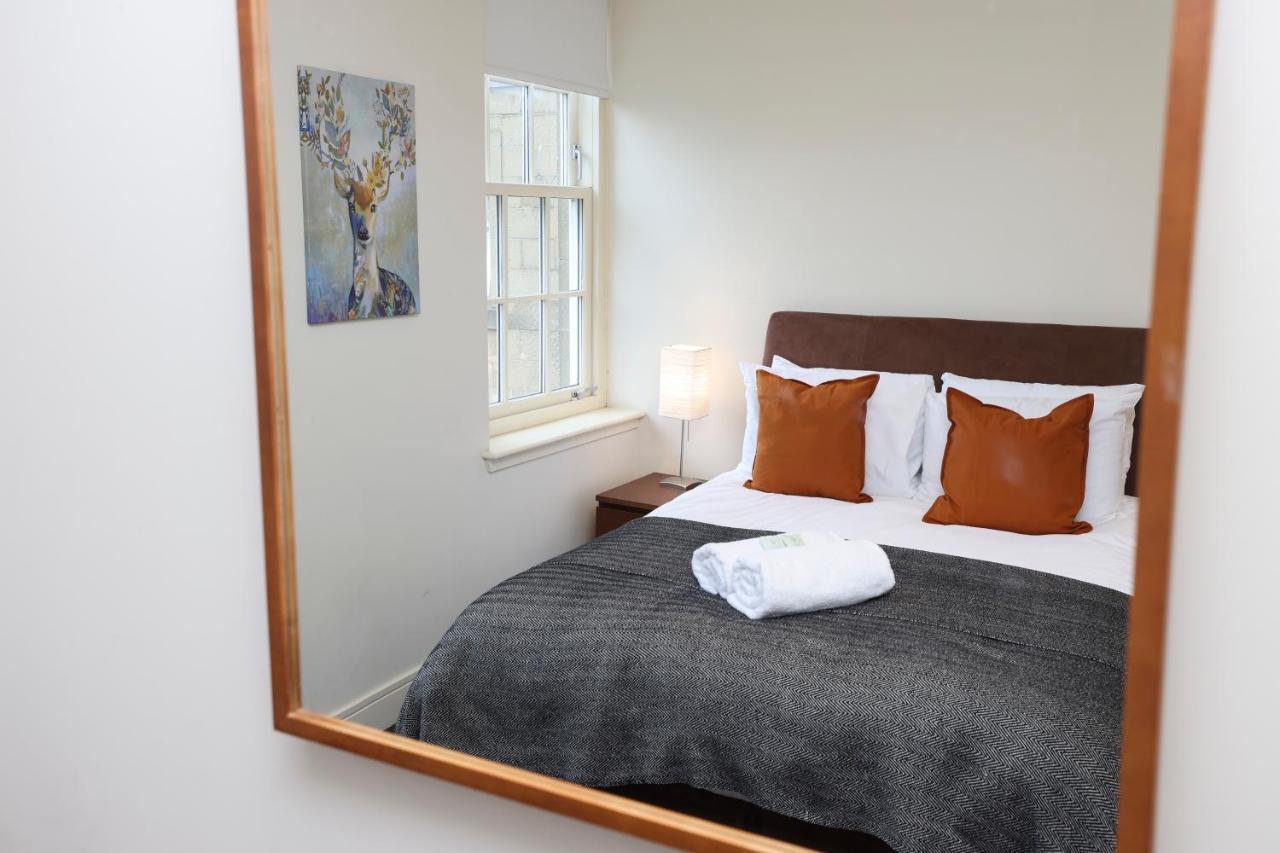Joivy Spacious 2 Bed,2 Bath Flat, Free Parking And Rooftop Terrace Edinburgh Dış mekan fotoğraf