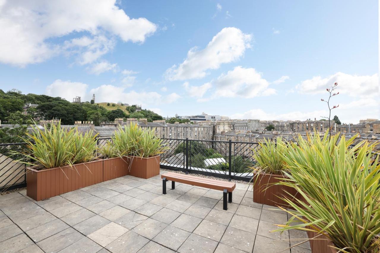 Joivy Spacious 2 Bed,2 Bath Flat, Free Parking And Rooftop Terrace Edinburgh Dış mekan fotoğraf