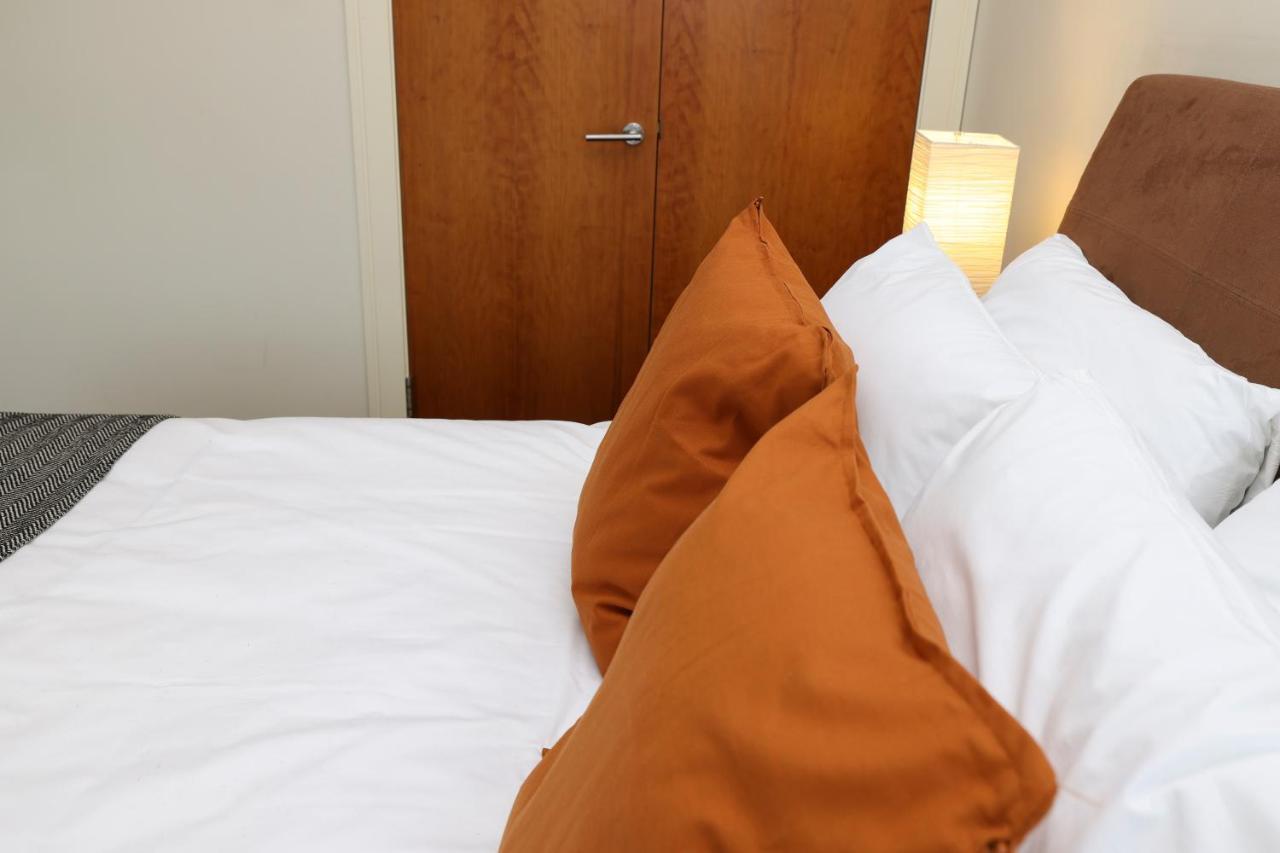 Joivy Spacious 2 Bed,2 Bath Flat, Free Parking And Rooftop Terrace Edinburgh Dış mekan fotoğraf
