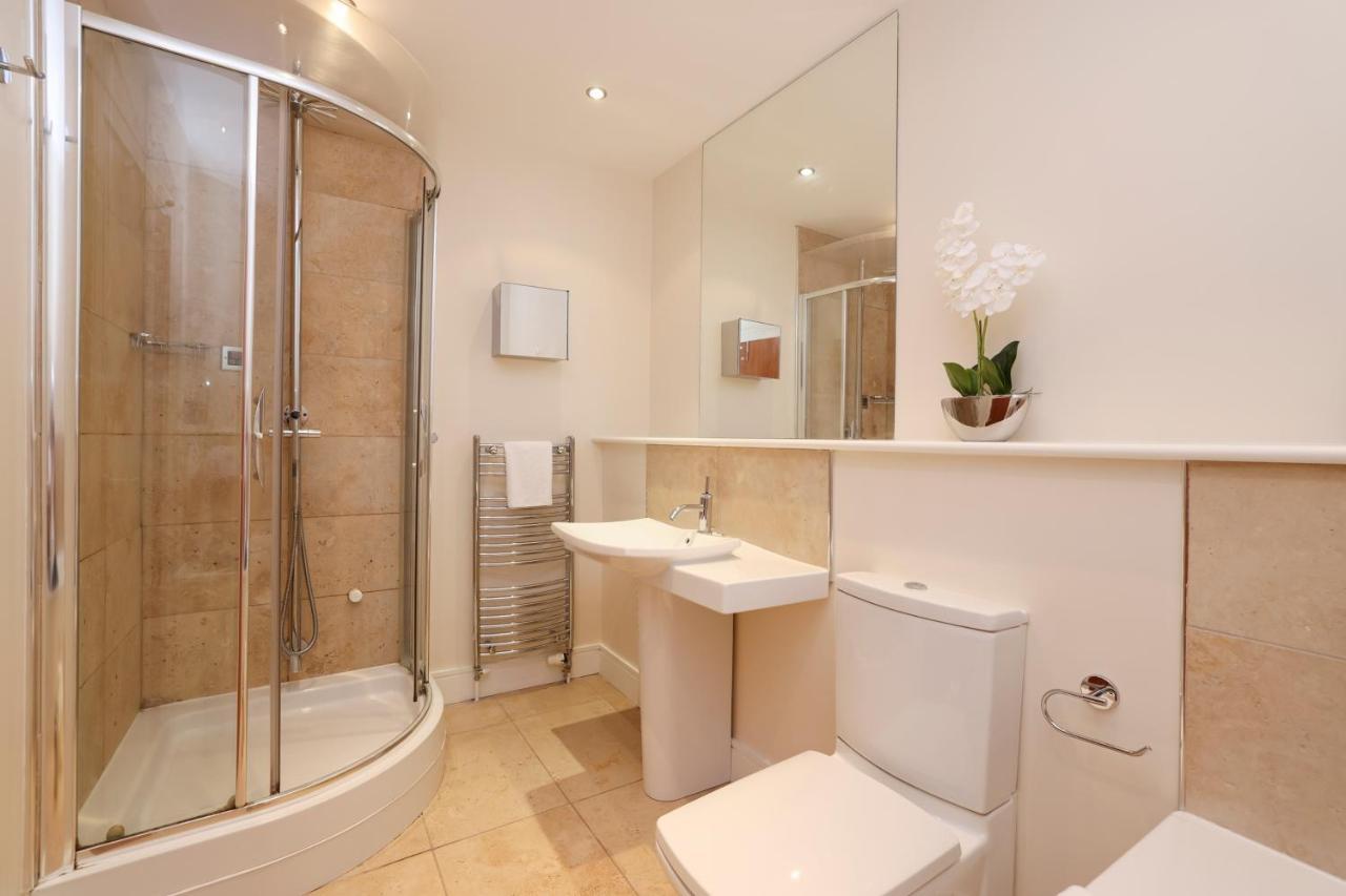 Joivy Spacious 2 Bed,2 Bath Flat, Free Parking And Rooftop Terrace Edinburgh Dış mekan fotoğraf